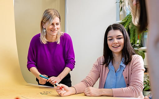 Ansök till vårt 18-månaders International Graduate Programme och bli en del av ett mångkulturellt team.